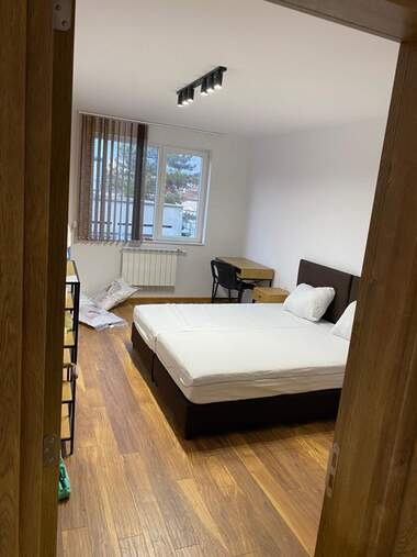 Închiriere - Apartament în Wider Center,  Pleven