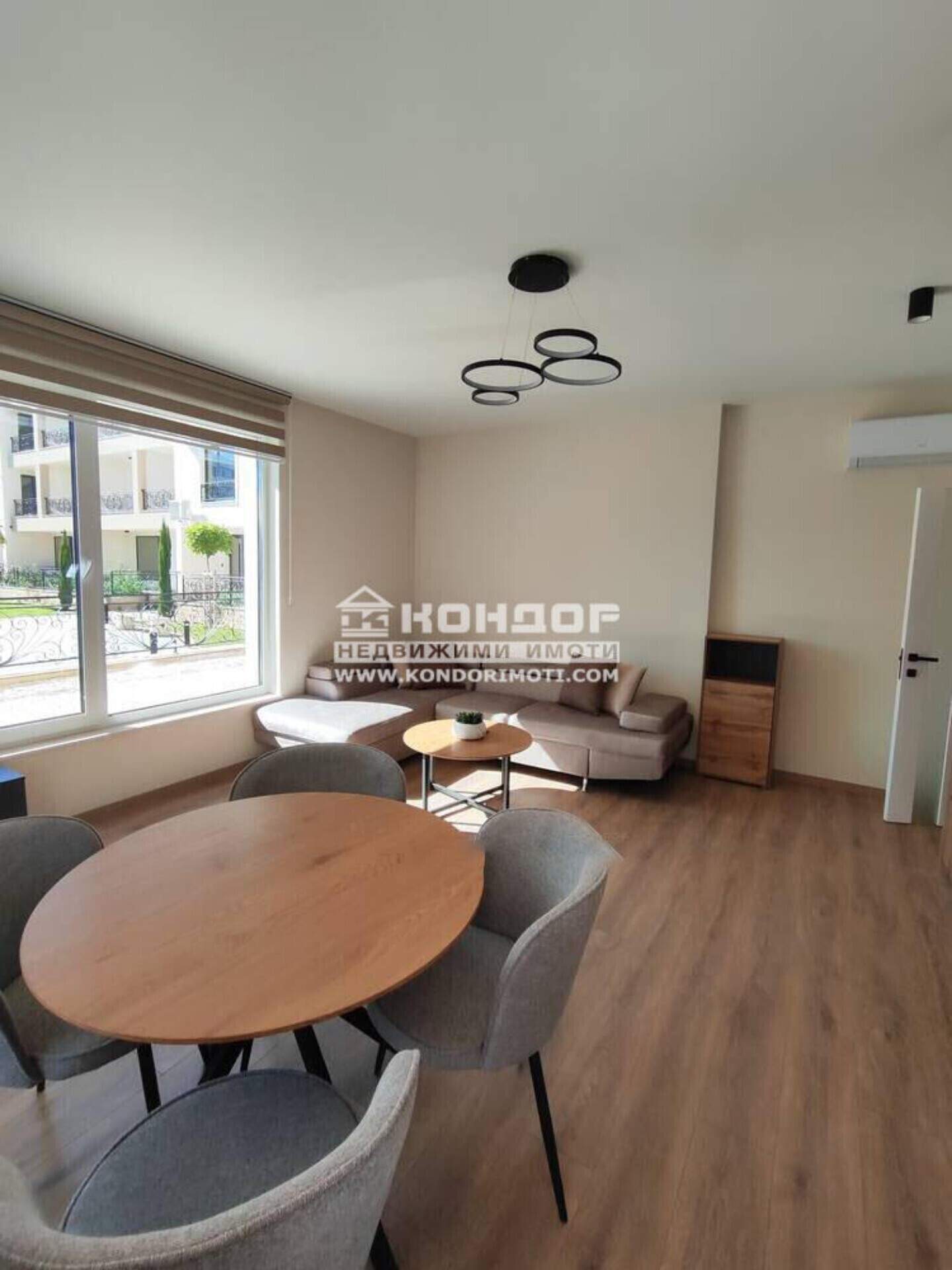 Cu trei camere Apartament în Kărșiaka, Plovdiv – fotografia 3