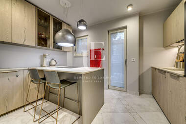 Închiriere - Apartament în Center,  Sofia