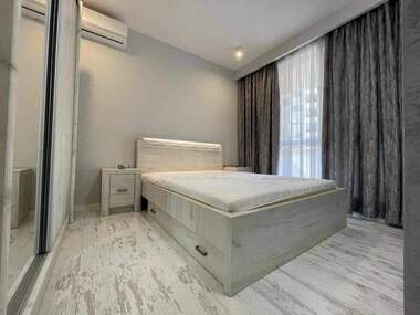 Închiriere - Apartament în Mladejki hălm,  Plovdiv