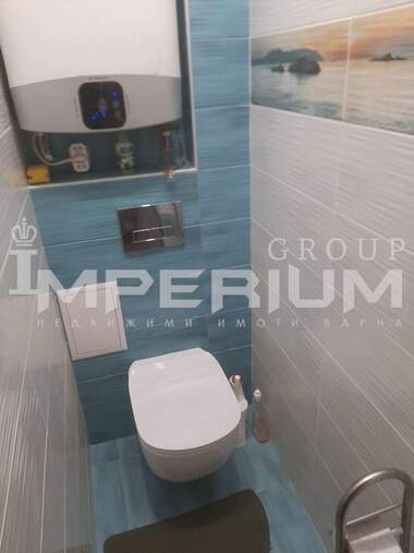 Închiriere - Apartament în Levski,  Varna
