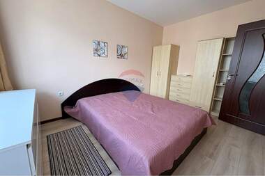Închiriere - Apartament în Pobeda,  Varna
