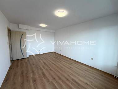 Продажба - Апартамент в Младост 1,  Варна