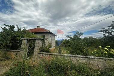 Vânzare - Casă în Dobroplodno,  Varna