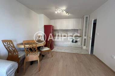 Închiriere - Apartament în Briz,  Varna