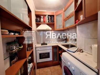 For sale - Apartment in Center,  Burgas