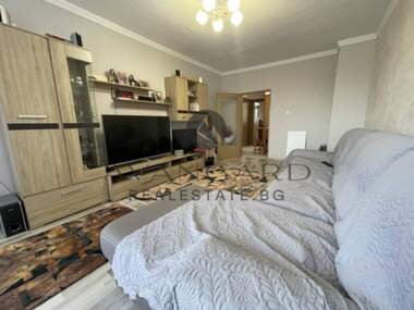 For sale - Apartment in Kiuchuk Parij,  Plovdiv