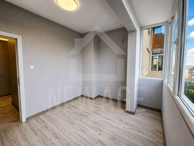Vânzare - Apartament în Văzrajdane 2,  Varna