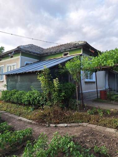 Vânzare - Casă în Kardam,  Dobrice