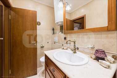 Închiriere - Apartament în Center,  Varna