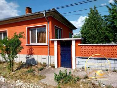 For sale - House in Gradina,  Plovdiv