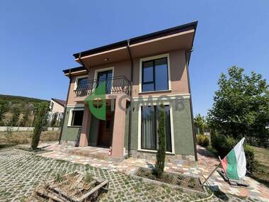 Verkauf - Haus in Saboreniat most,  Stara Zagora
