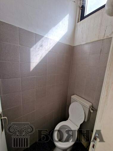 For rent - Store/Office/Storage/Beauty saloon in Center,  Ruse