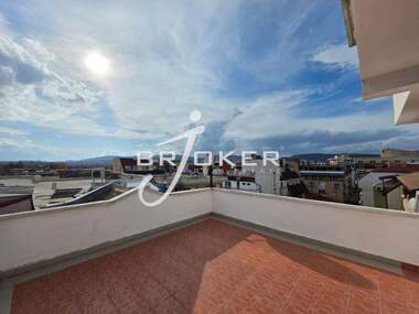 Vânzare - Apartament în Țentăr,  Kărdjali