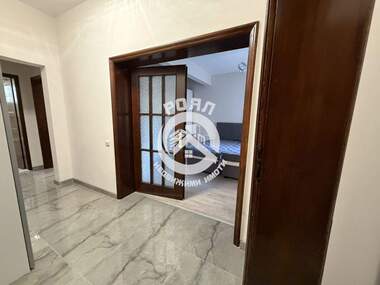 Наем - Апартамент в Център,  Пловдив