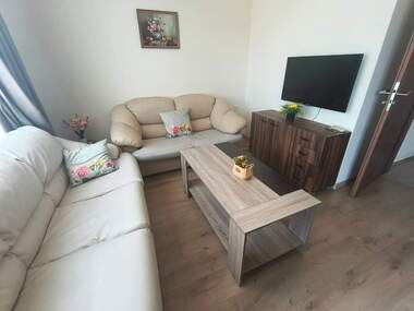 Miete - Wohnung in Üjen,  Plowdiw