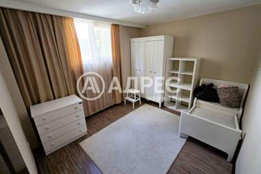 Miete - Wohnung in Zona B-19,  Sovia
