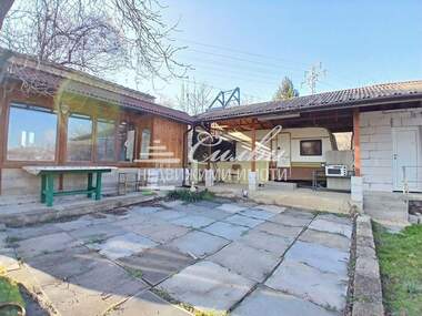 For sale - House in Pod manastira,  Shumen