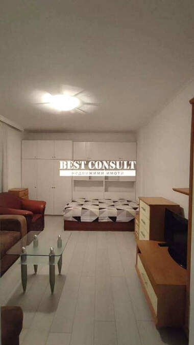 Închiriere - Apartament în Hășove,  Ruse