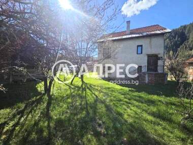 For sale - House in Govedarci,  Sofia Oblast