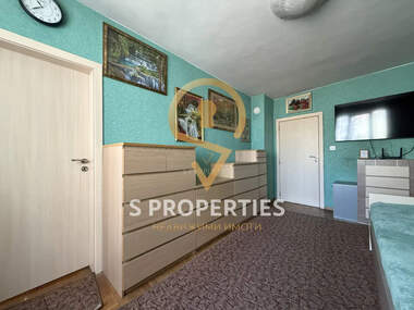 Vânzare - Apartament în Zimno kino Trakia,  Varna