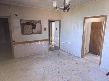 Verkauf - Wohnung in Zentar,  Iambol