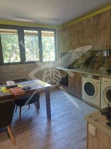 Vânzare - Apartament în Văzrajdane,  Burgas