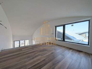 Vânzare - Apartament în Vinița,  Varna