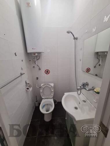 Închiriere - Salon de frumusețe/Birou/Cabinet de stomatologie în Center,  Ruse