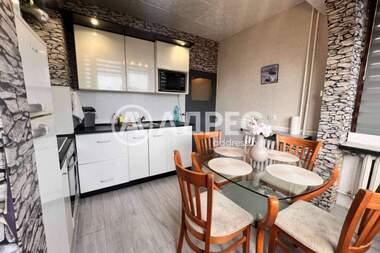 Închiriere - Apartament în Goțe Delceev,  Sofia