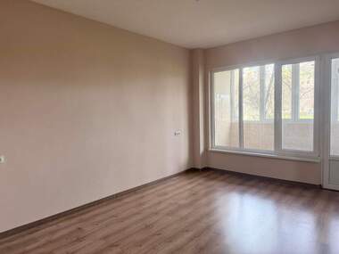 Продажба - Апартамент в Тракия,  Пловдив