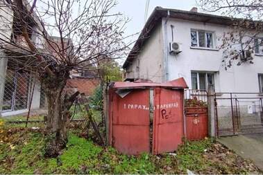 For sale - House in Rodina 3,  Ruse
