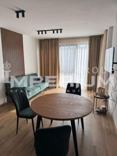 Închiriere - Apartament în Vinița,  Varna