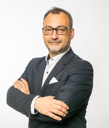 Виктор Ангелов