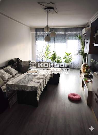 Vânzare - Apartament în Kiuceuk Parij,  Plovdiv