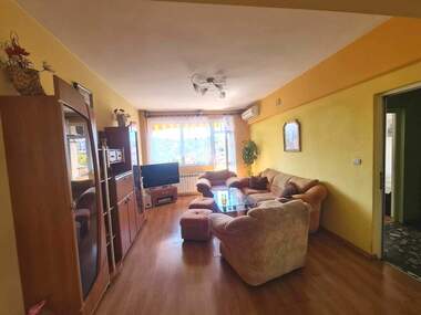 For sale - Apartment in Ovcharski,  Haskovo