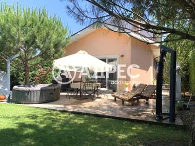For rent - House in Evksinograd,  Varna
