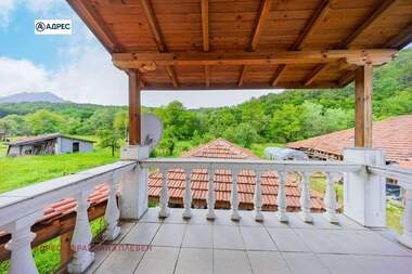 Vânzare - Casă în Aprilți,  Lovece