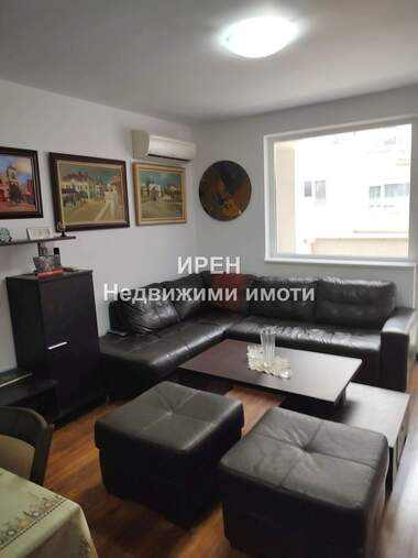 Verkauf - Wohnung in Zentar,  Iambol