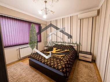 Verkauf - Wohnung in Griwiza,  Schumen