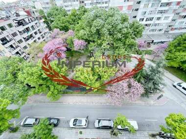 Închiriere - Apartament în Okrăjna bolnița - Generali,  Varna