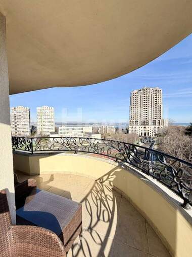 Vânzare - Apartament în Zornița,  Burgas