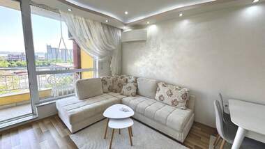 Închiriere - Apartament în Slaveîkov,  Burgas