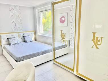 For sale - House in Bankia,  Sofia