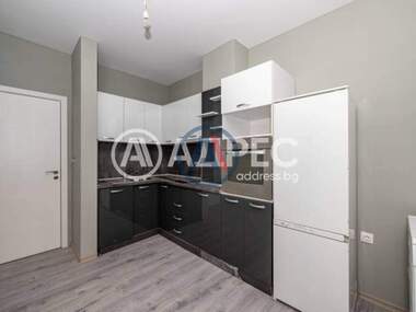 Vânzare - Apartament în Hristo Smirnenski,  Plovdiv