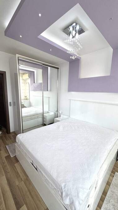 Închiriere - Apartament în Slaveîkov,  Burgas