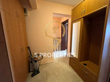 Închiriere - Apartament în Briz,  Varna