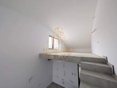 Vânzare - Apartament în Vinița,  Varna