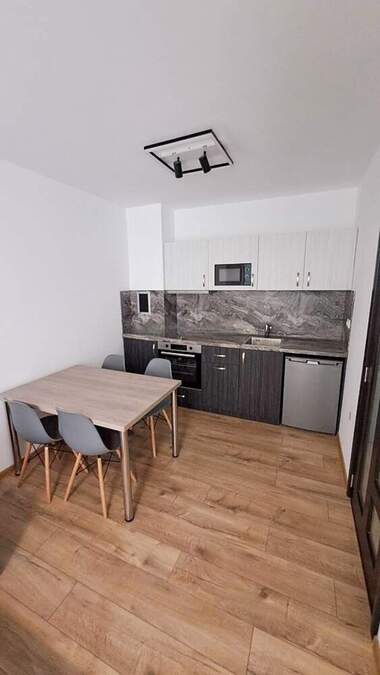 Miete - Wohnung in Izgrew,  Burgas