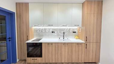 Vânzare - Apartament în Iztok,  Sofia